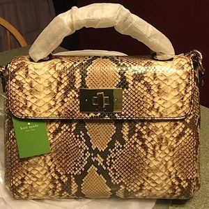 🎉♠️Host pick♠️🎉KATE SPADE CARLISLE LITTLE NADINE🎉Host Pick🎉